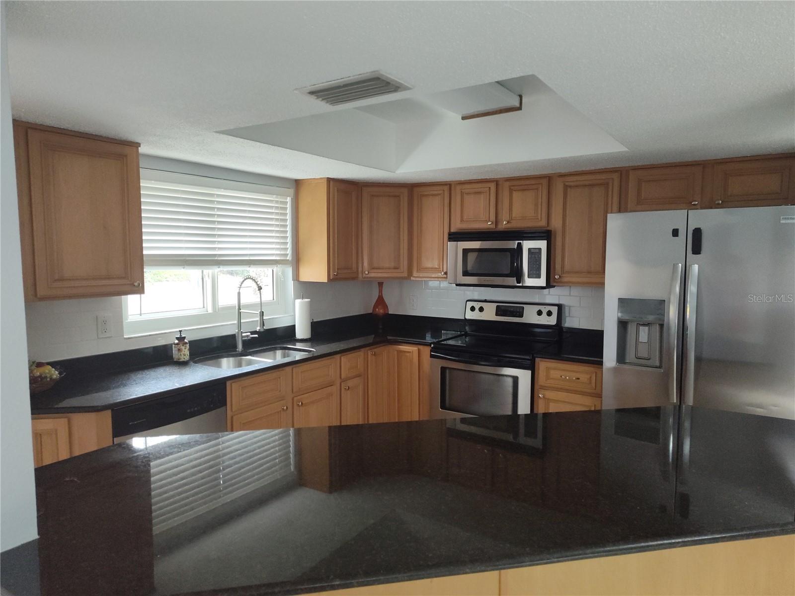 1818 Lillian Ave, Tarpon Springs, FL 34689