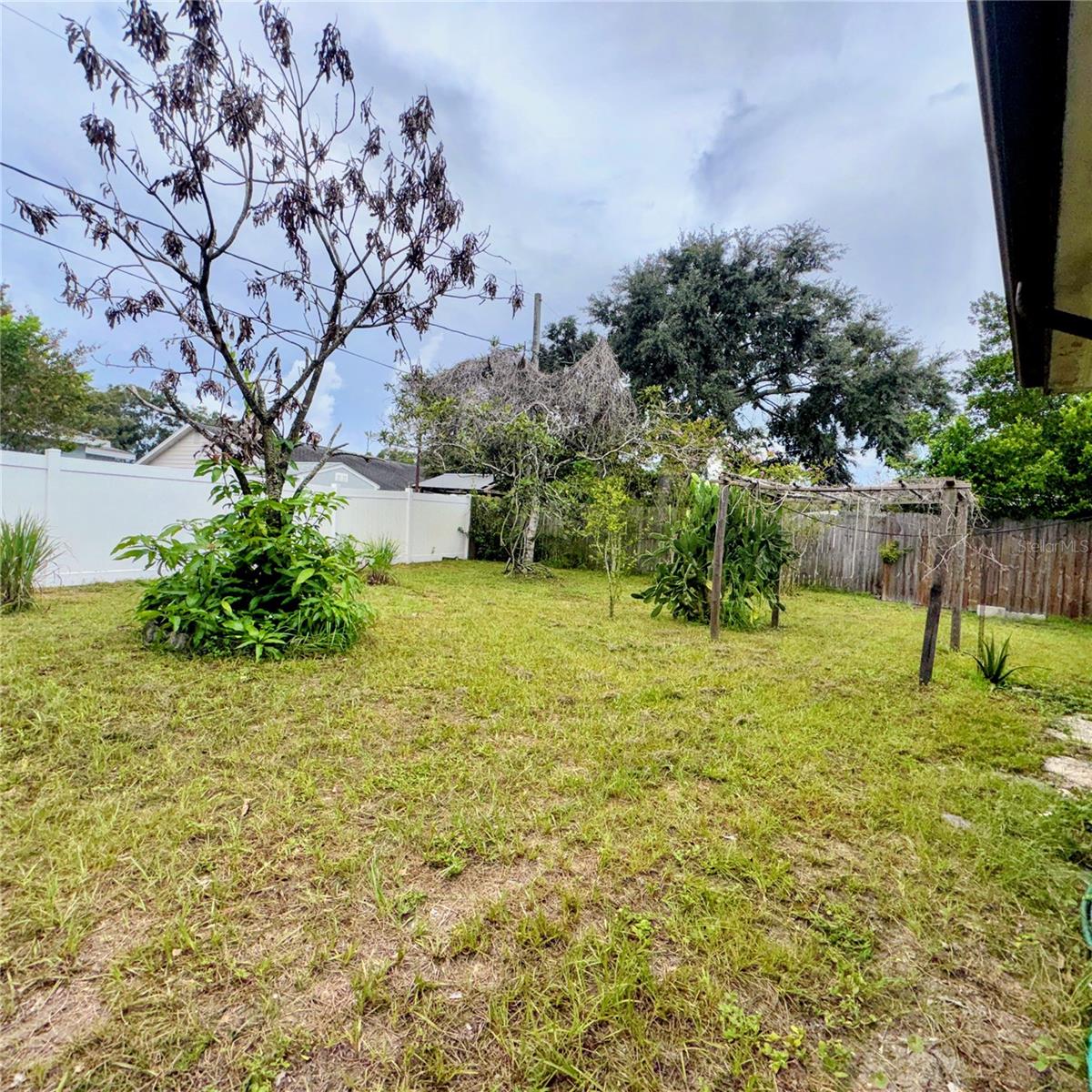 105 Druid Hills Rd, Temple Terrace, FL 33617