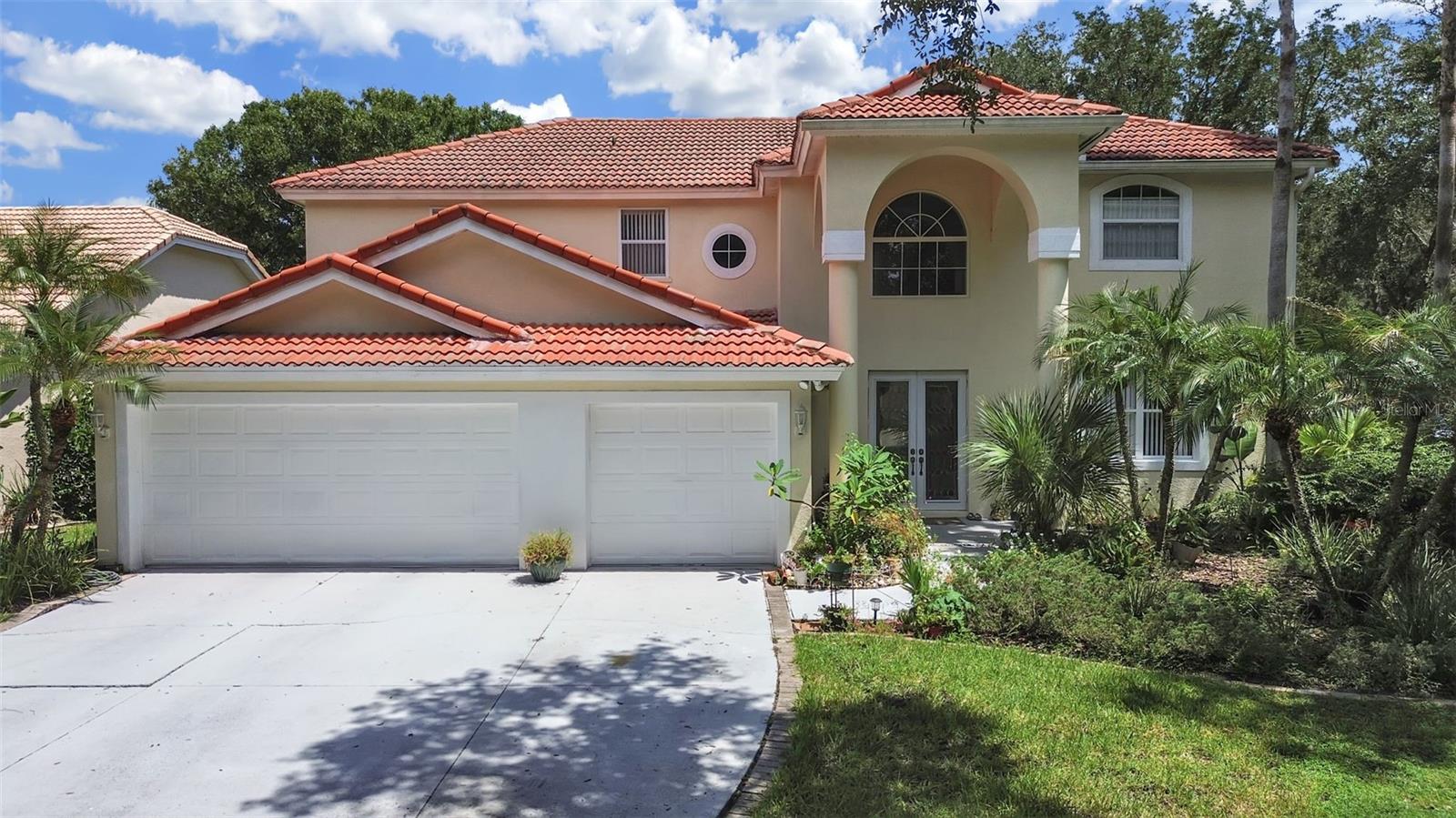 10212 Garden Alcove Dr, Tampa, FL 33647