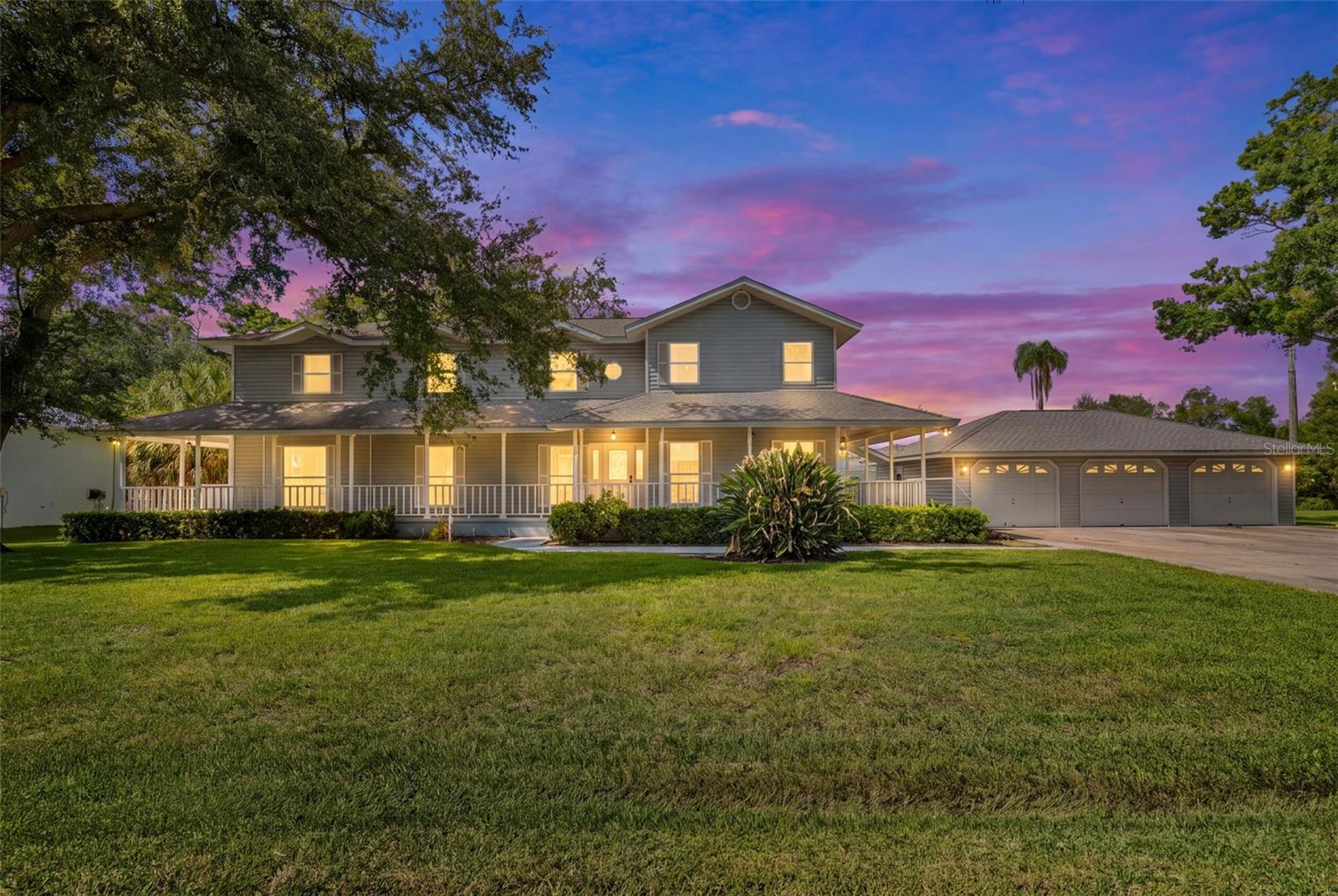 2002 8th St W, Palmetto, FL 34221