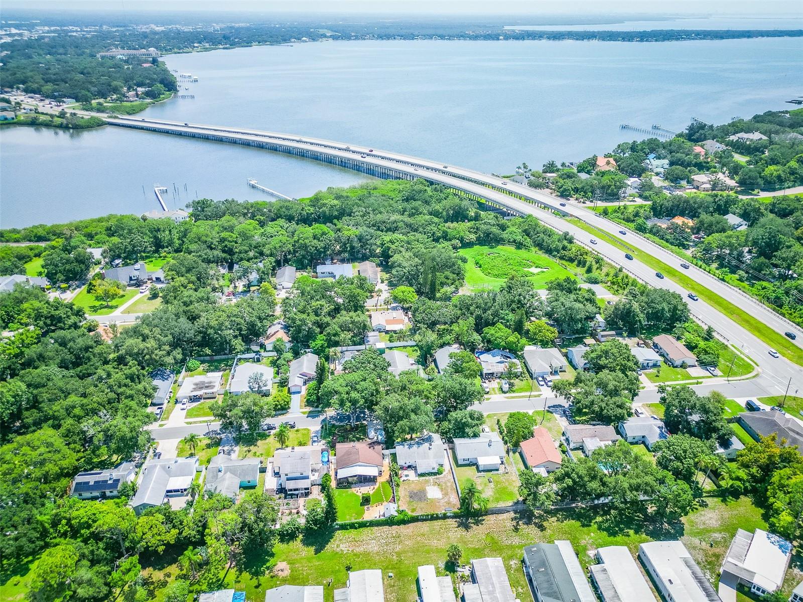 2941 Bay View Dr, Safety Harbor, FL 34695