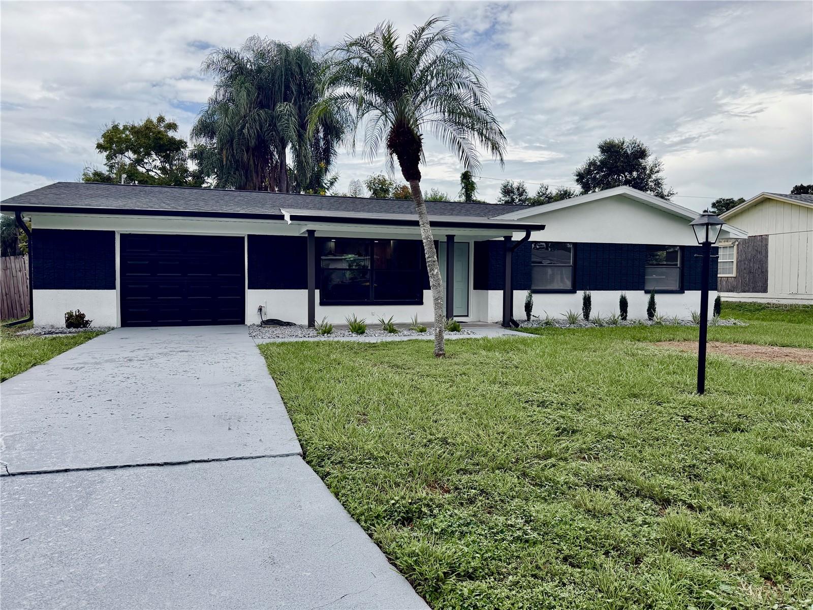 1800 Cardinal Dr, Clearwater, FL 33759