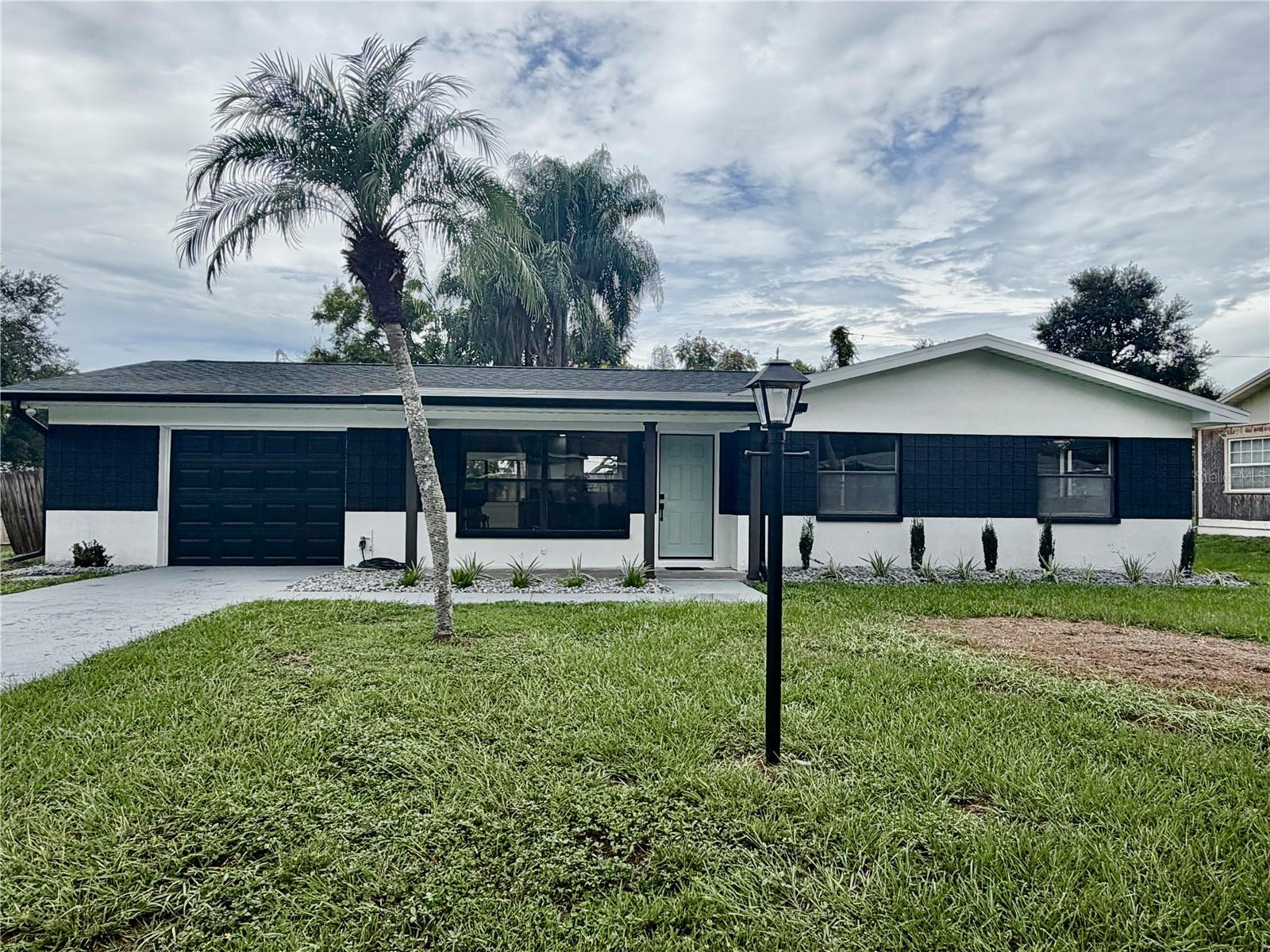 1800 Cardinal Dr, Clearwater, FL 33759