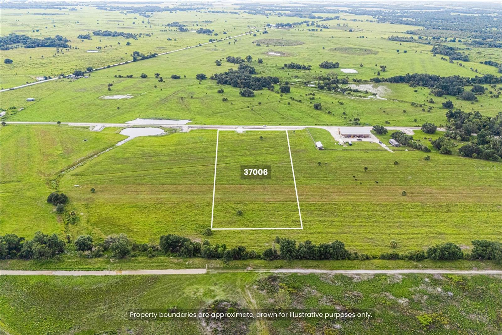37006 Kville Rd, Myakka City, FL 34251