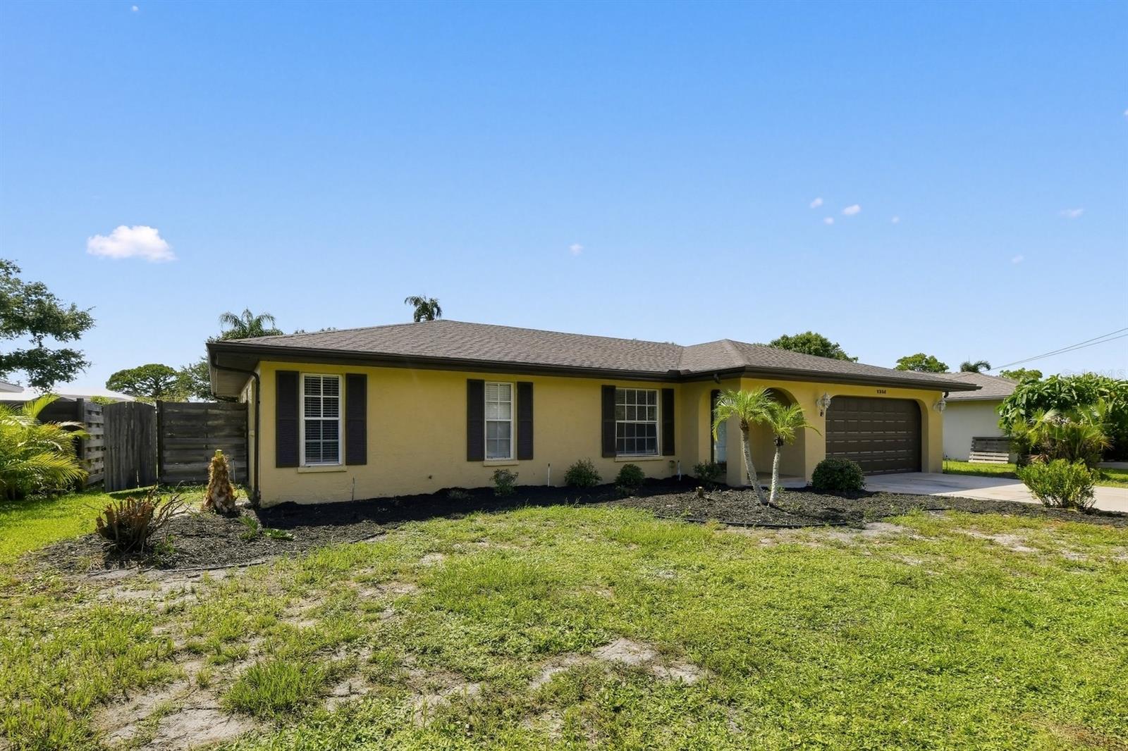 1304 71st St NW, Bradenton, FL 34209
