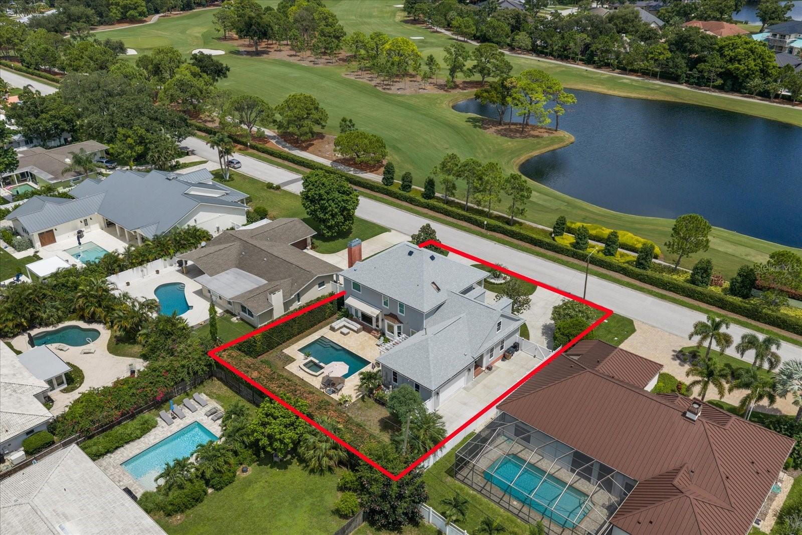 1322 Golf View Dr, Belleair, FL 33756