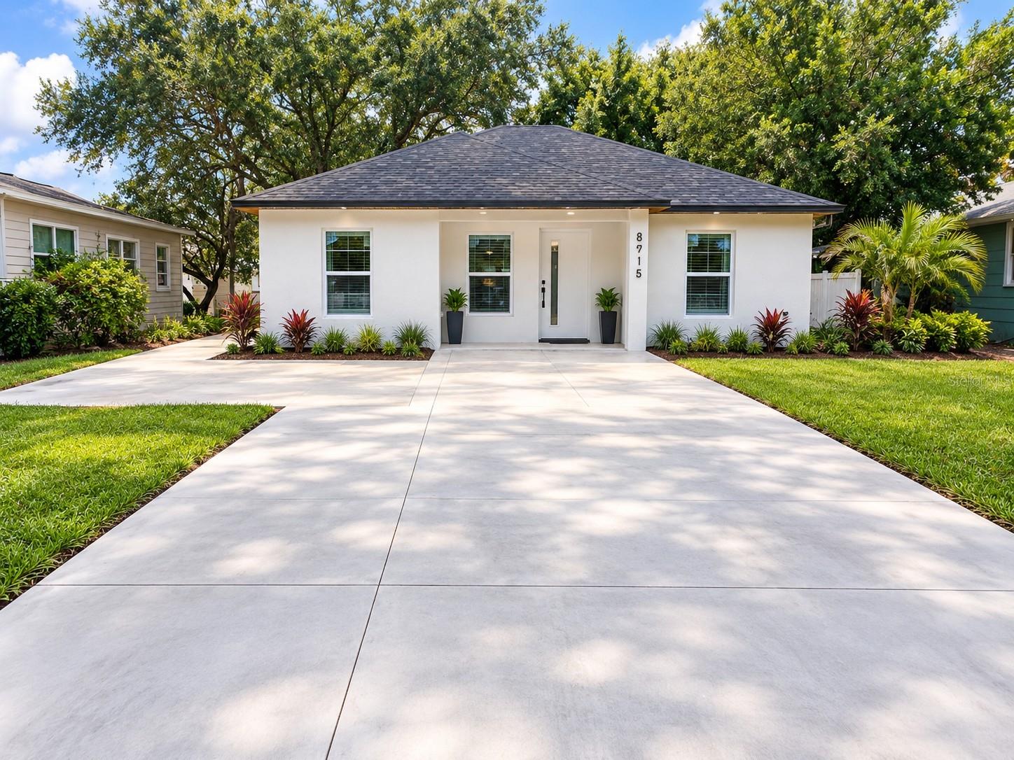 8915 N Willow Ave, Tampa, FL 33604