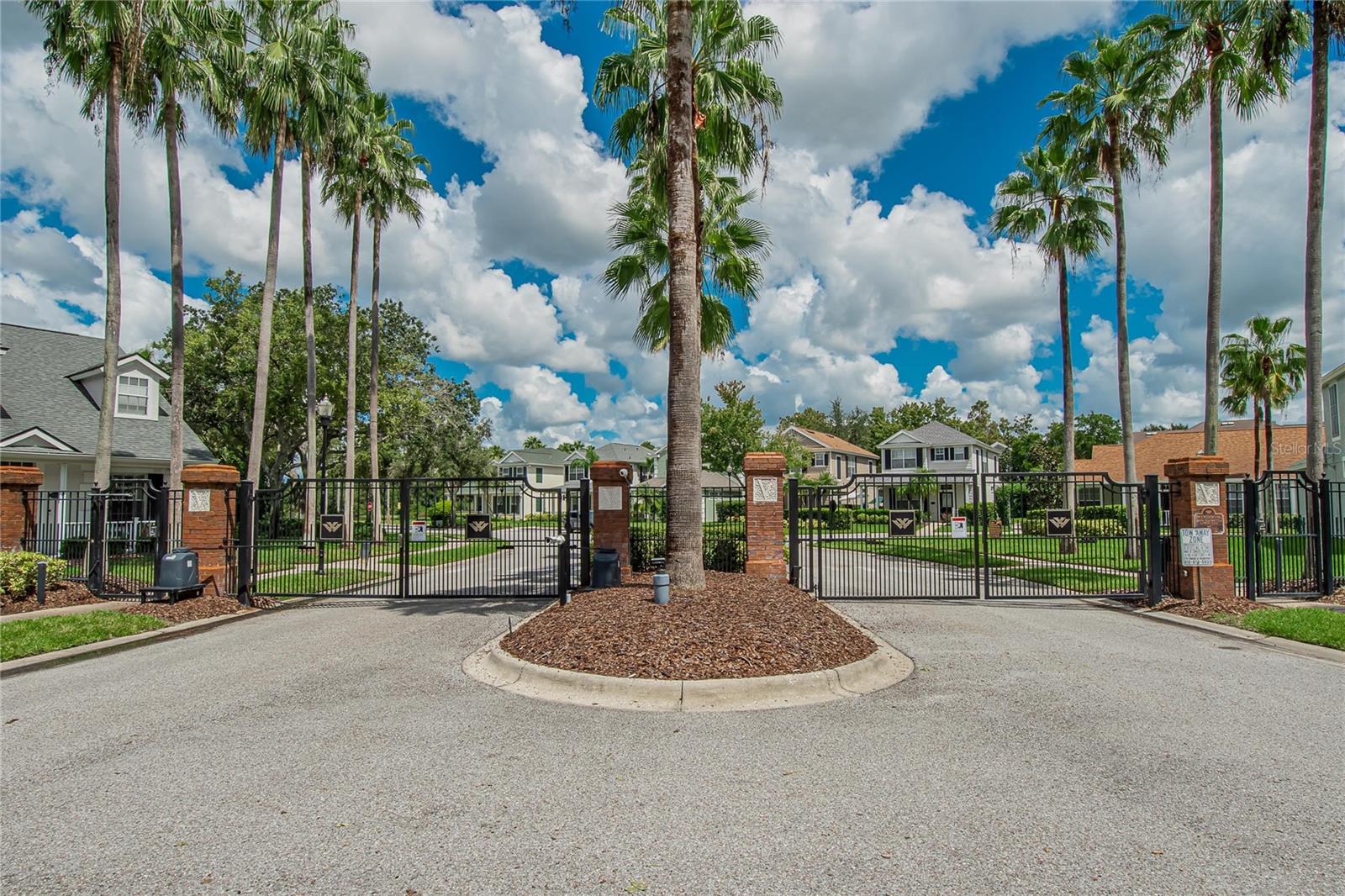 10807 Sierra Vista Pl, Tampa, FL 33626