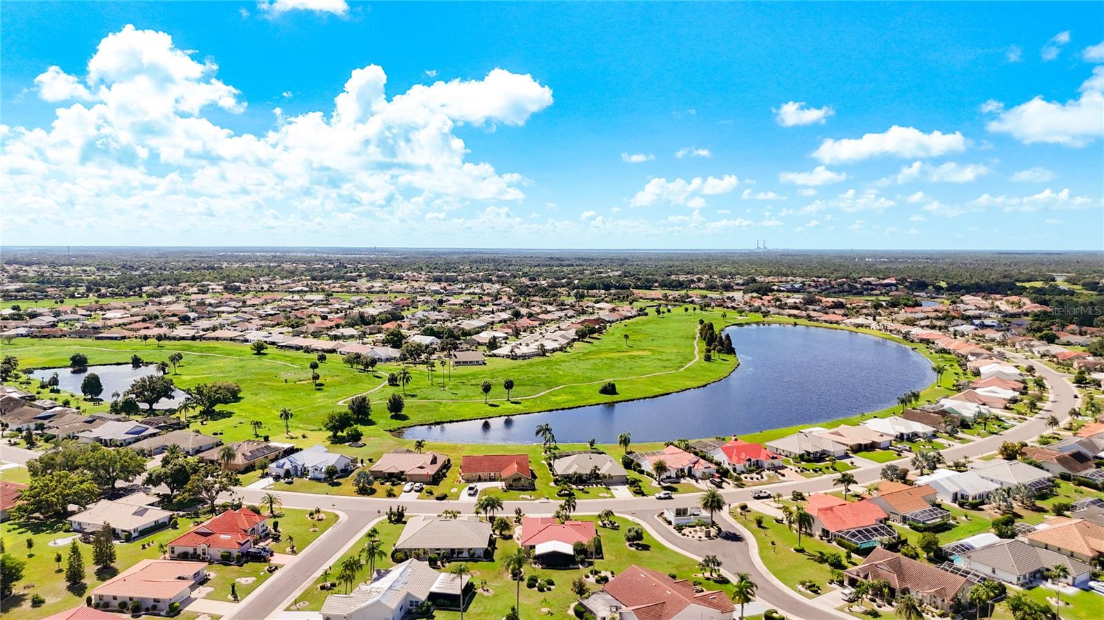2005 New Bedford Dr, Sun City Center, FL 33573