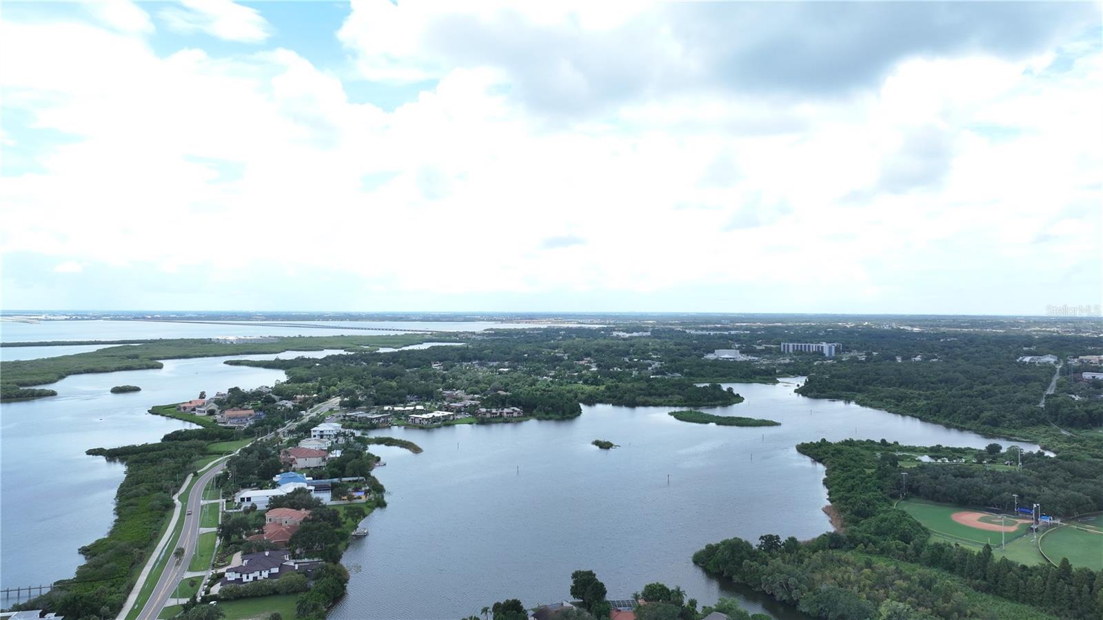 560 7th St S, Safety Harbor, FL 34695