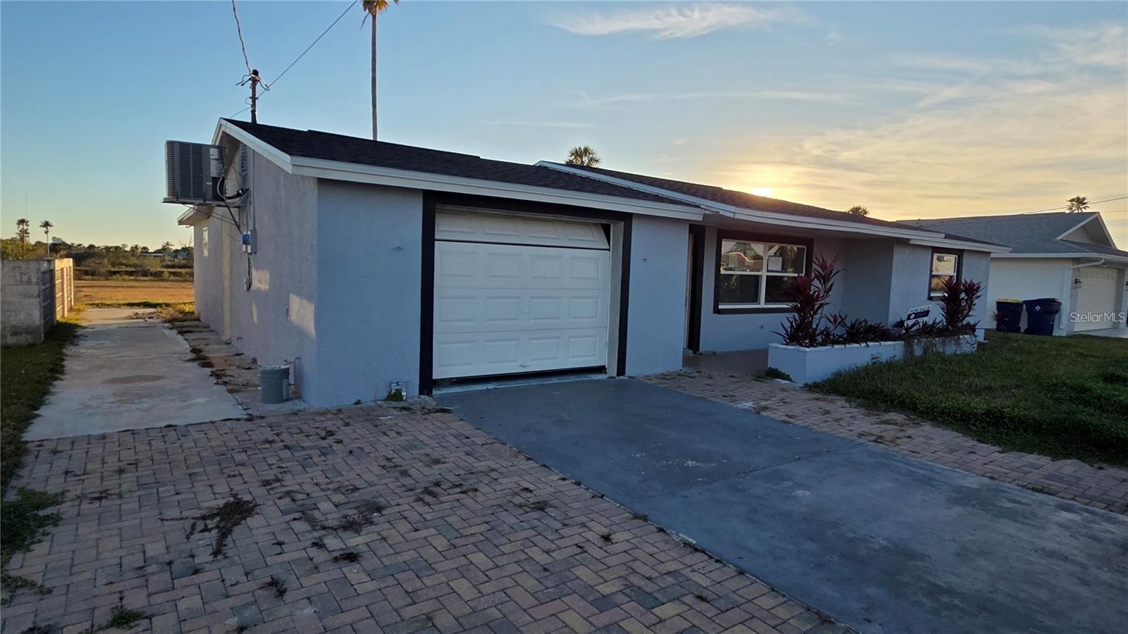 4020 Headsail Dr, New Port Richey, FL 34652
