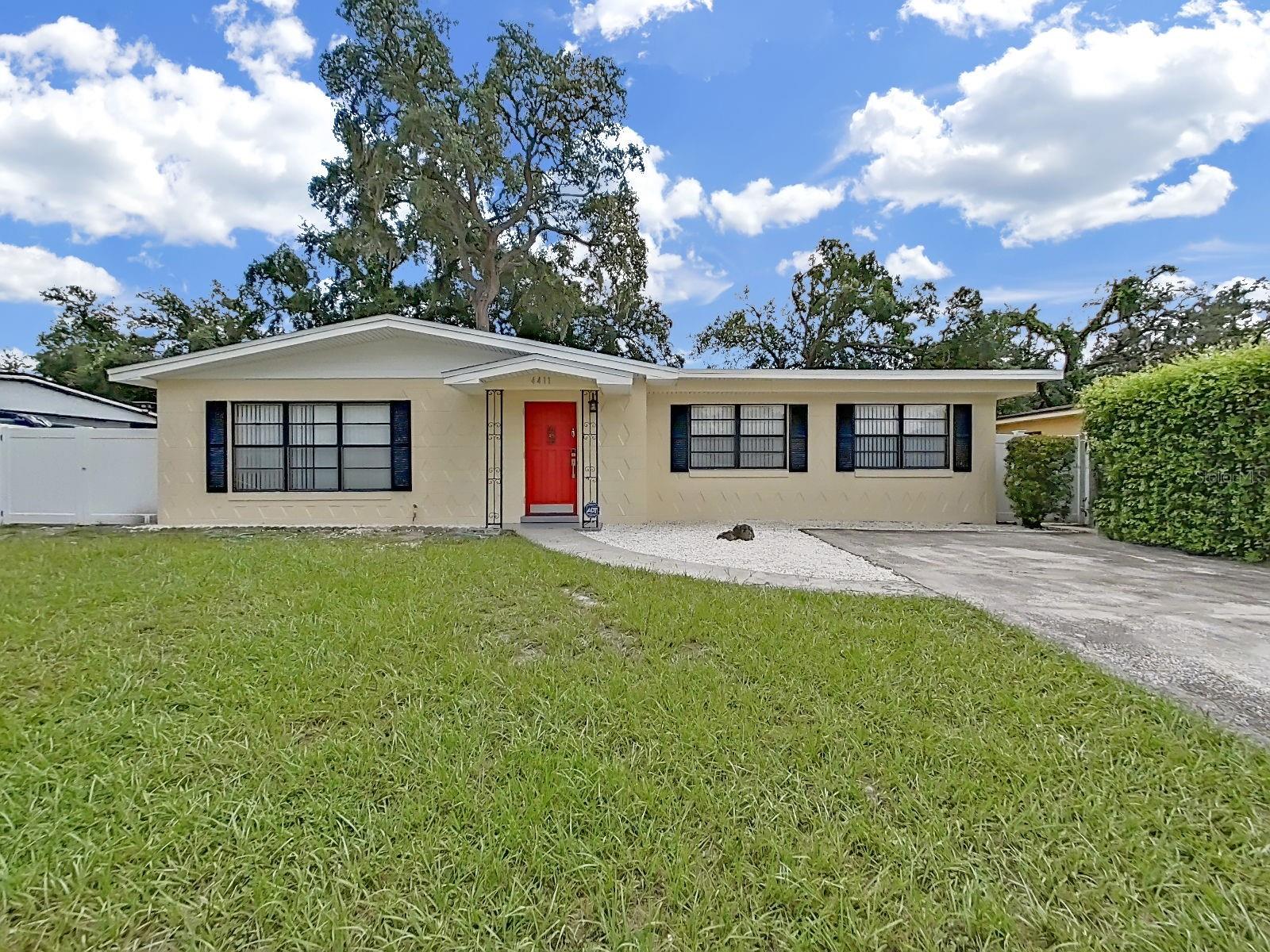 4411 Bass St, Tampa, FL 33617