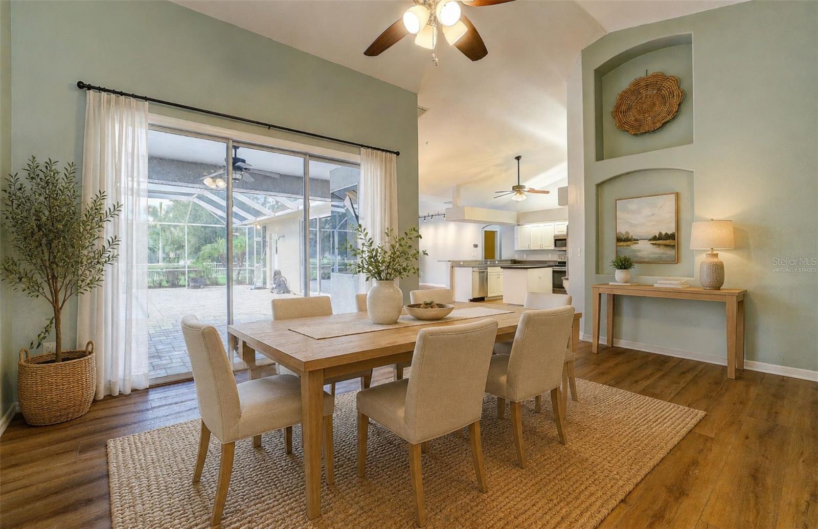 143 Mill Rn E, Bradenton, FL 34212