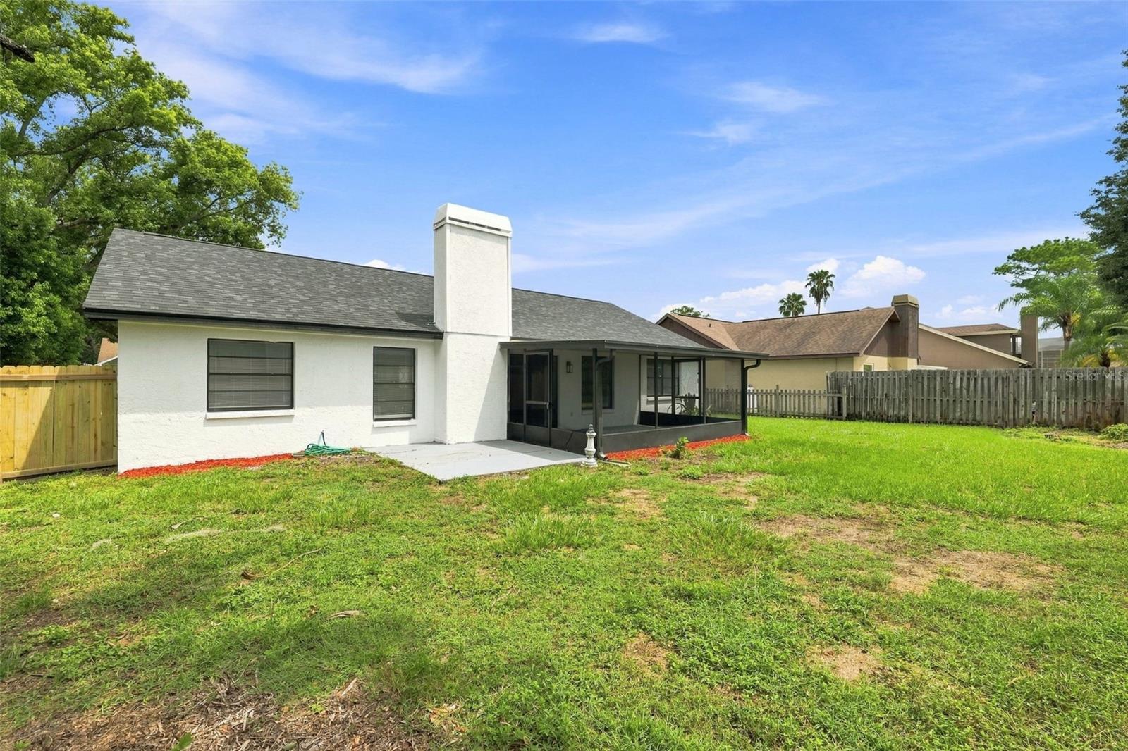 1607 Oak Arbor Ln, Valrico, FL 33596