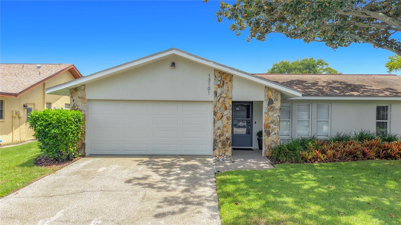 13101 116th St, Largo, FL 33778