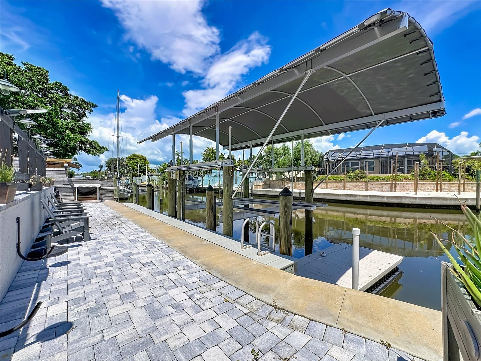 6835 Georgia Ave, Bradenton, FL 34207
