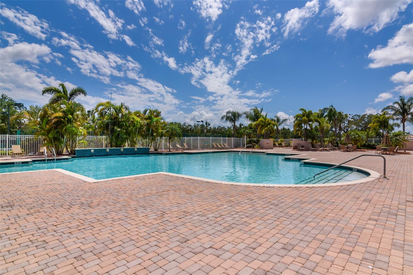 4004 65th Pl E, Sarasota, FL 34243