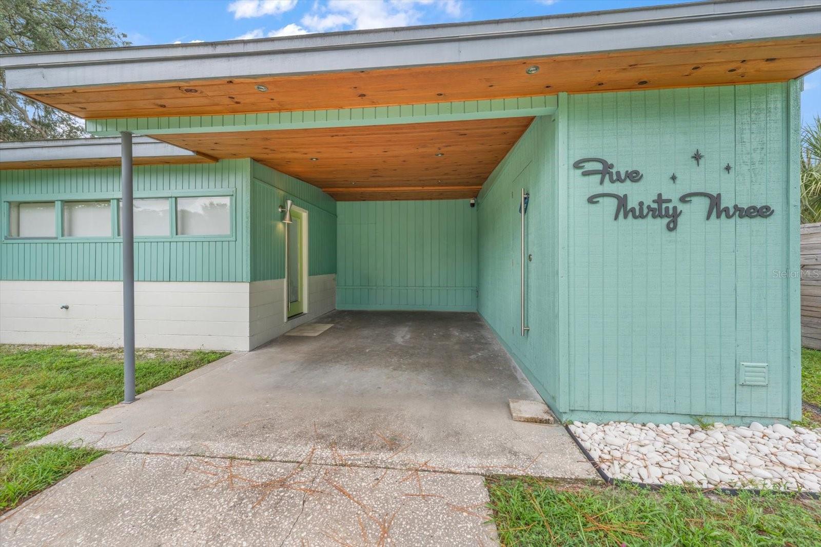 533 Broxburn Ave, Temple Terrace, FL 33617