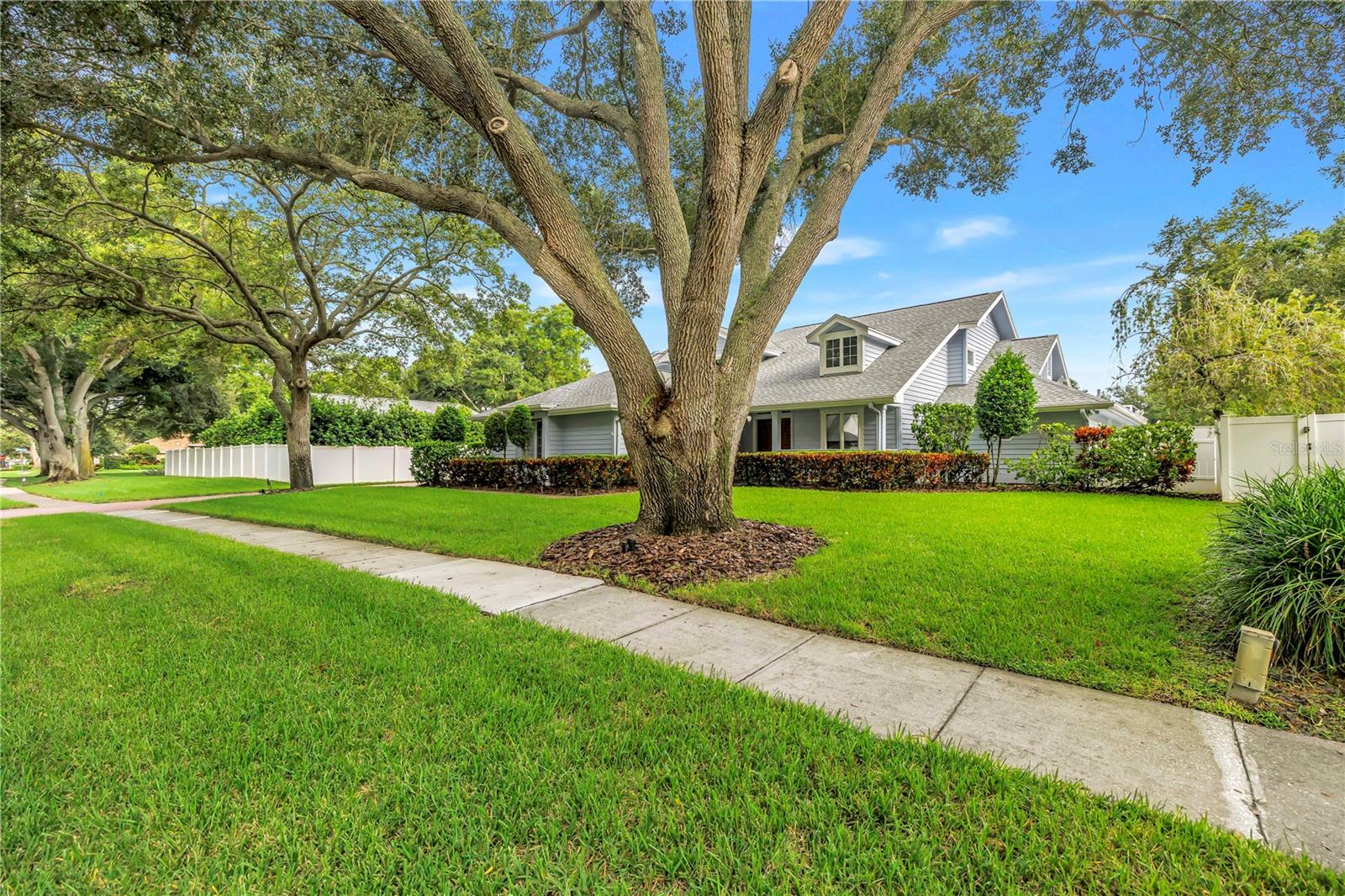 12383 Windtree Blvd, Seminole, FL 33772