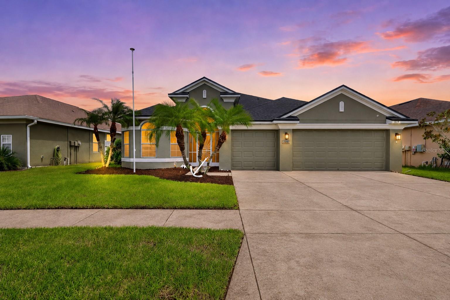319 19th St NW, Ruskin, FL 33570