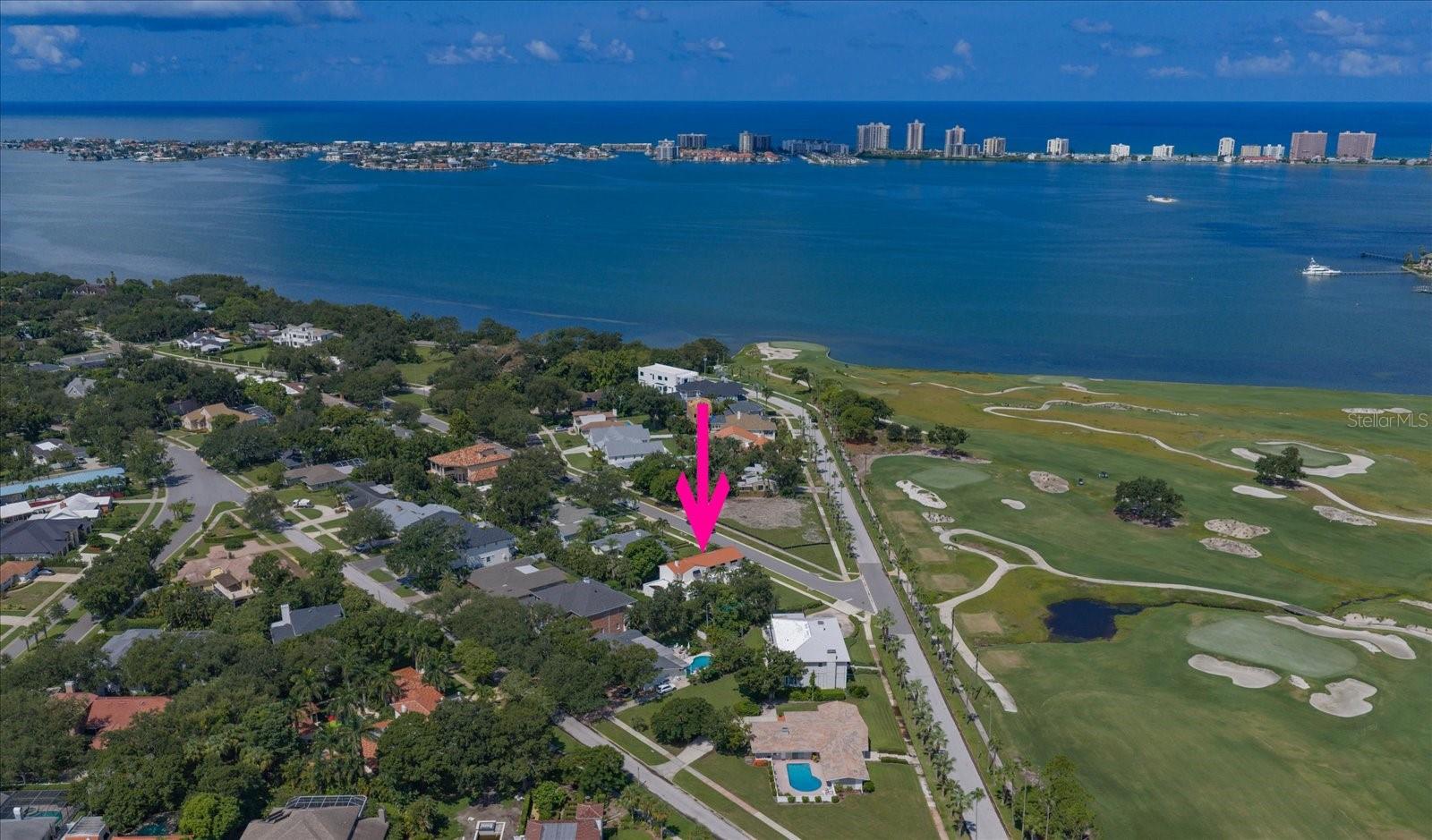 561 Palmetto Rd, Belleair, FL 33756
