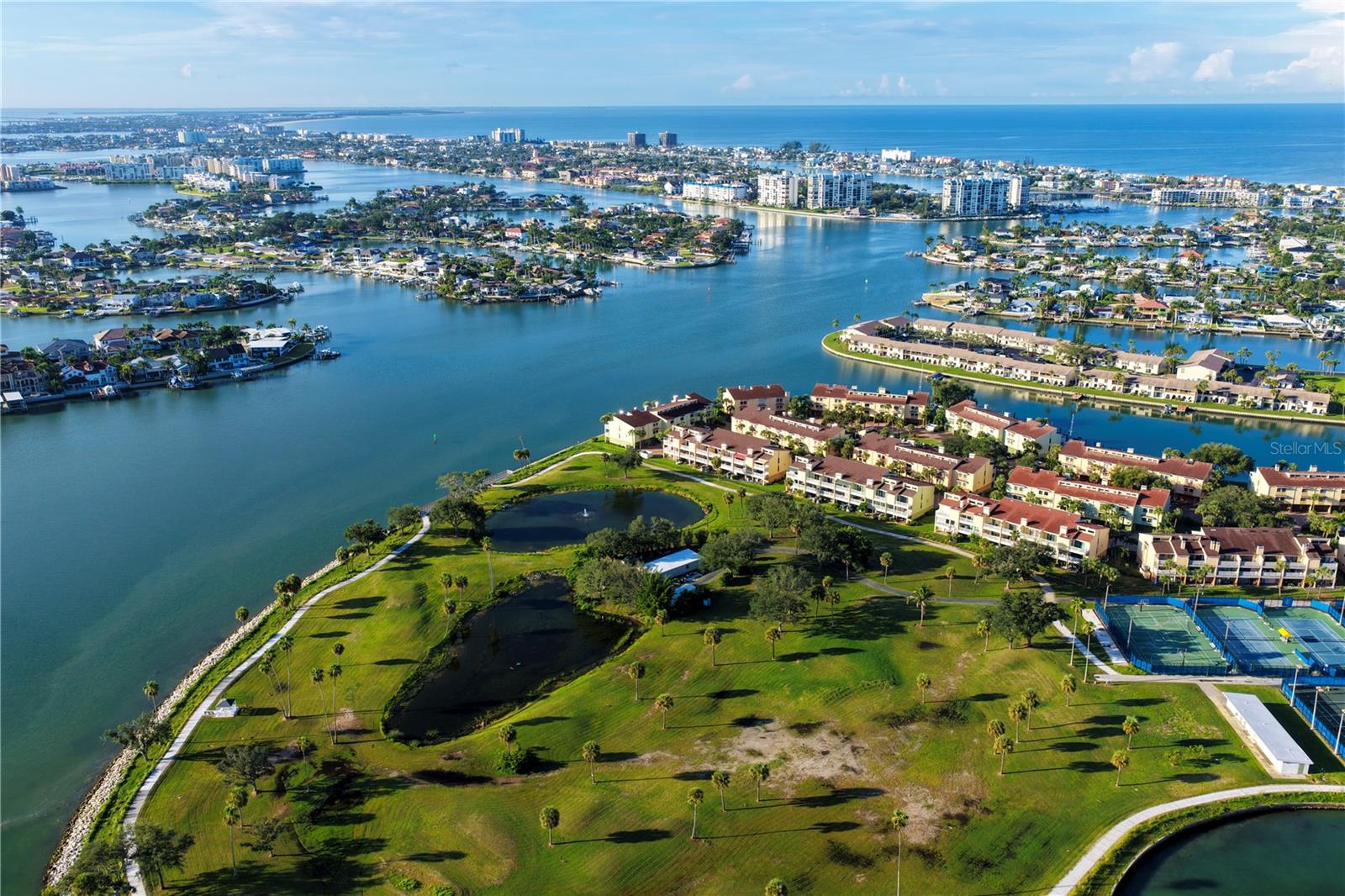 506 Sandy Hook Rd #506, Treasure Island, FL 33706