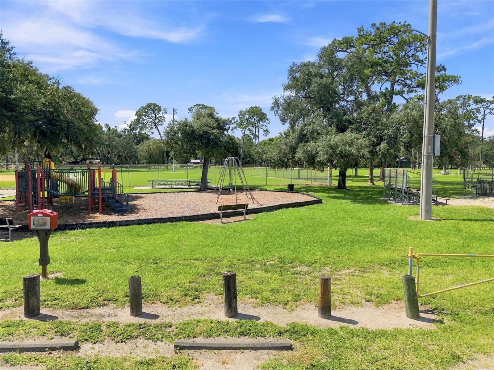 1217 E Norfolk St, Tampa, FL 33604