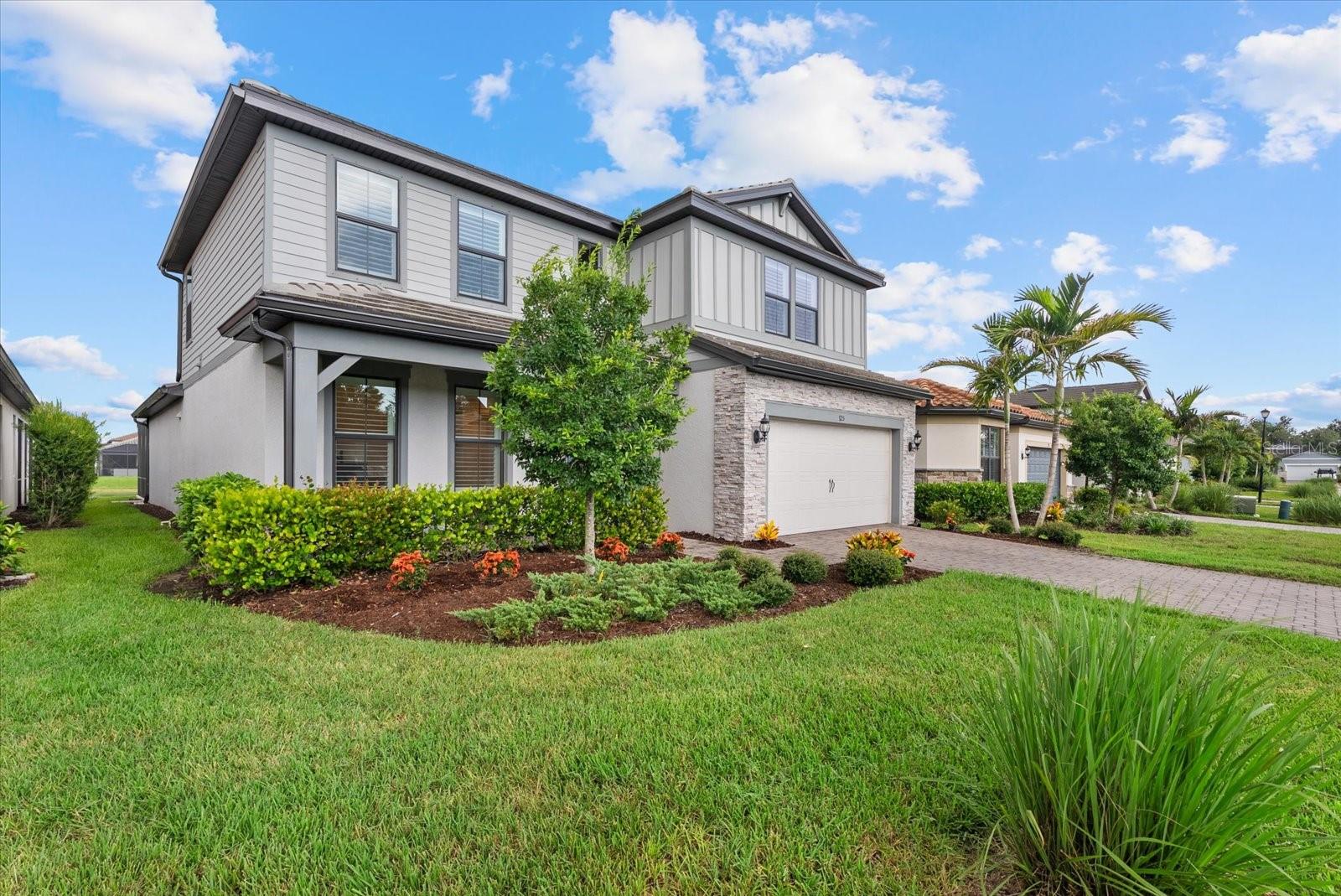 725 Gadwall Ct, Bradenton, FL 34212
