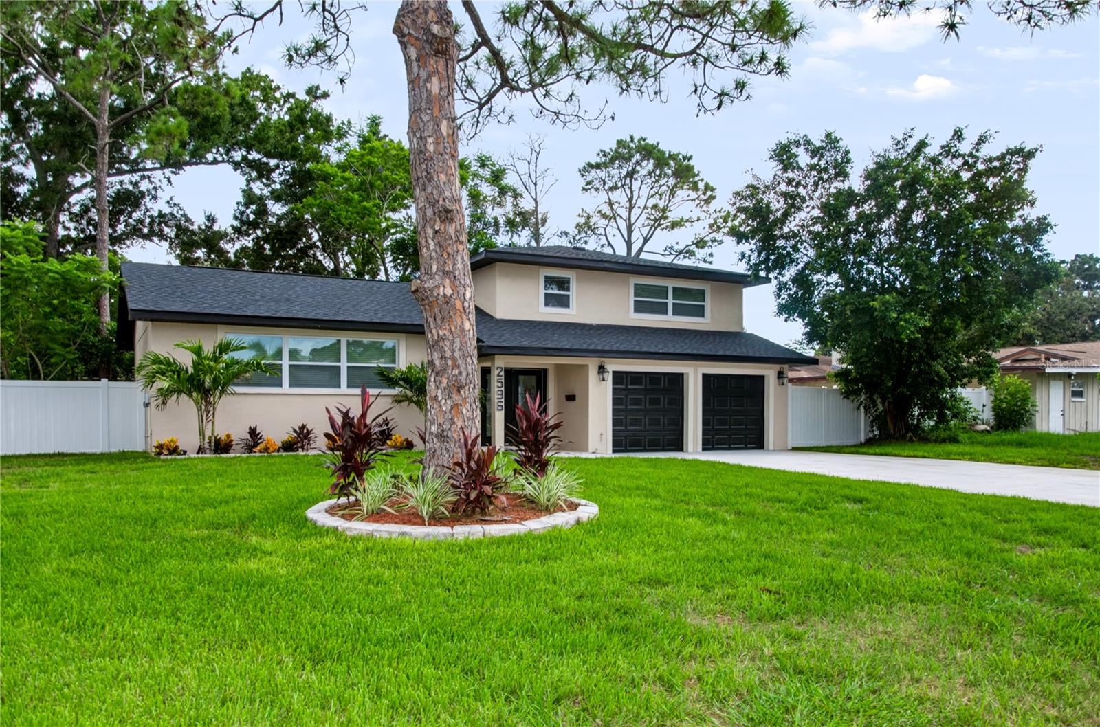 2596 Columbus Way S, St Petersburg, FL 33712