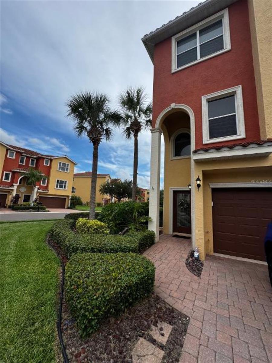 1205 3rd St Cir E, Palmetto, FL 34221