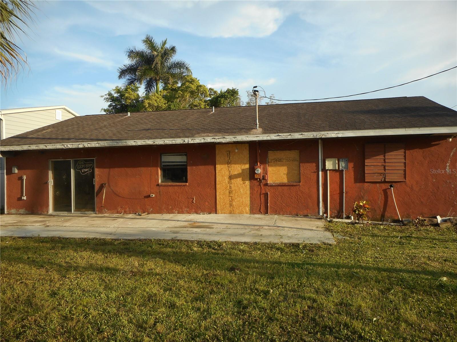 609 1st Ave NW, Ruskin, FL 33570