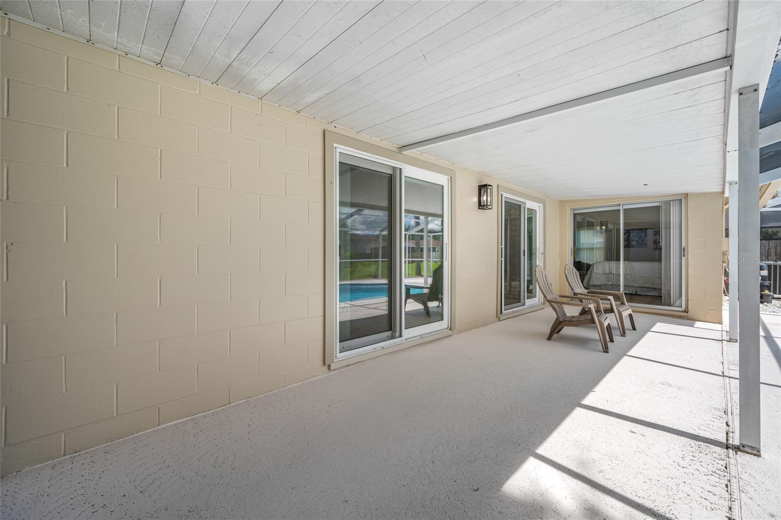 11925 Cedarfield Dr, Riverview, FL 33579