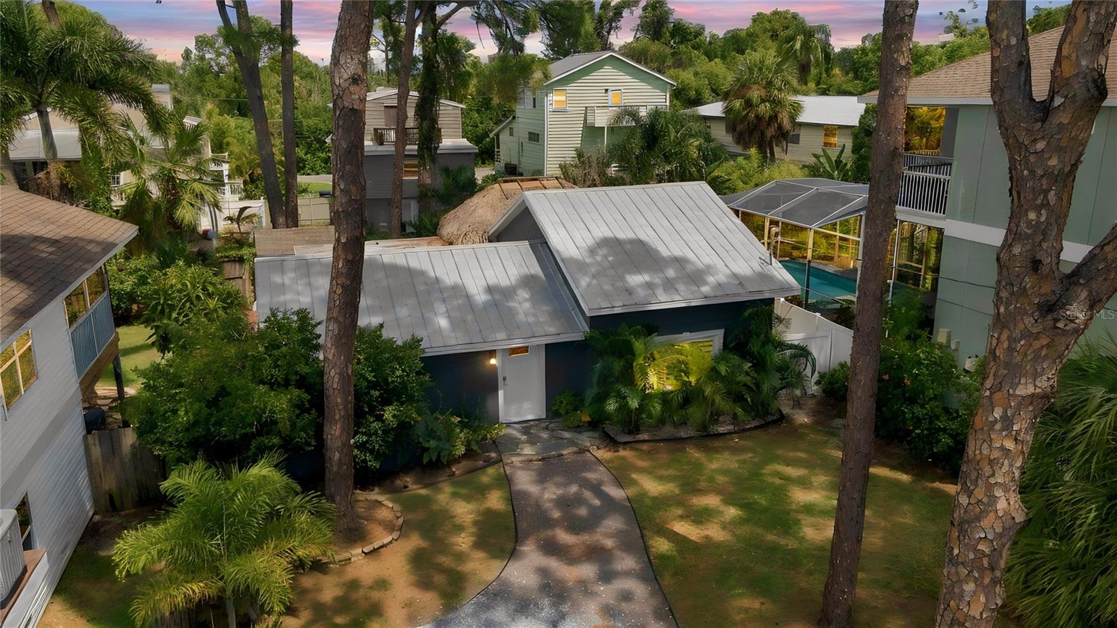 839 Florida Ave, Palm Harbor, FL 34683