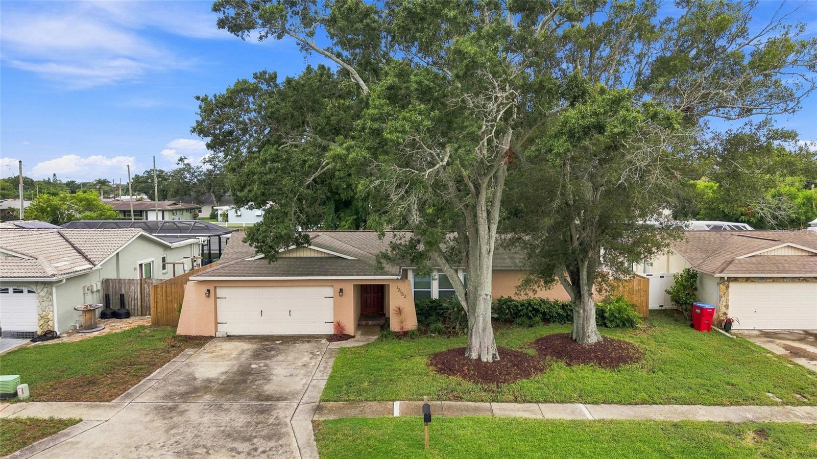 12152 Bonnie Ter, Seminole, FL 33772