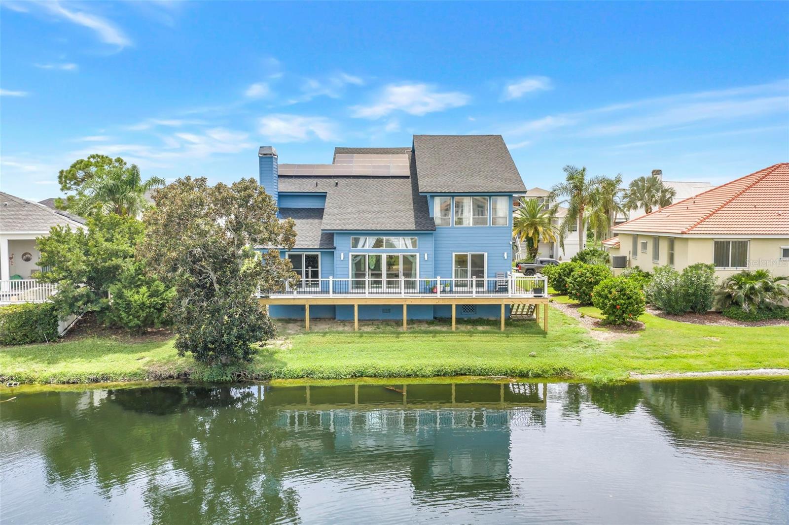 2111 Harbour Watch Dr, Tarpon Springs, FL 34689