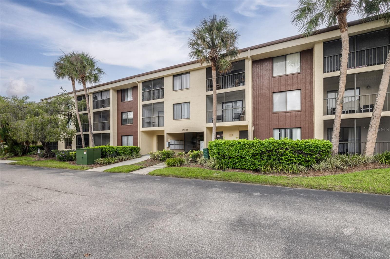13602 S Village Dr #1107, Tampa, FL 33618