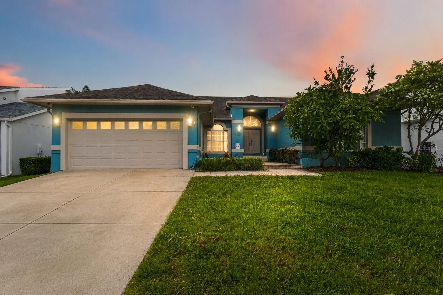 6511 Dolphin Cove Dr, Apollo Beach, FL 33572