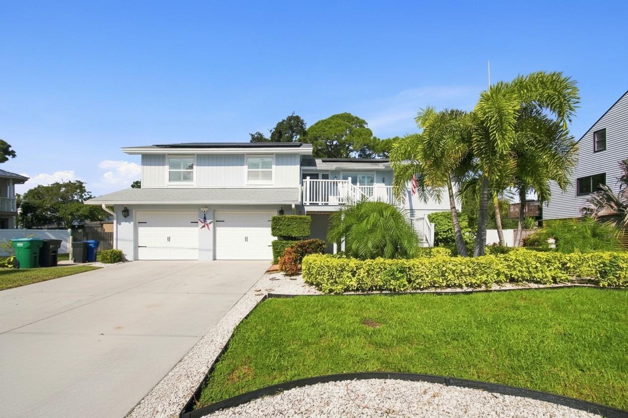 201 Lagoon Dr, Palm Harbor, FL 34683