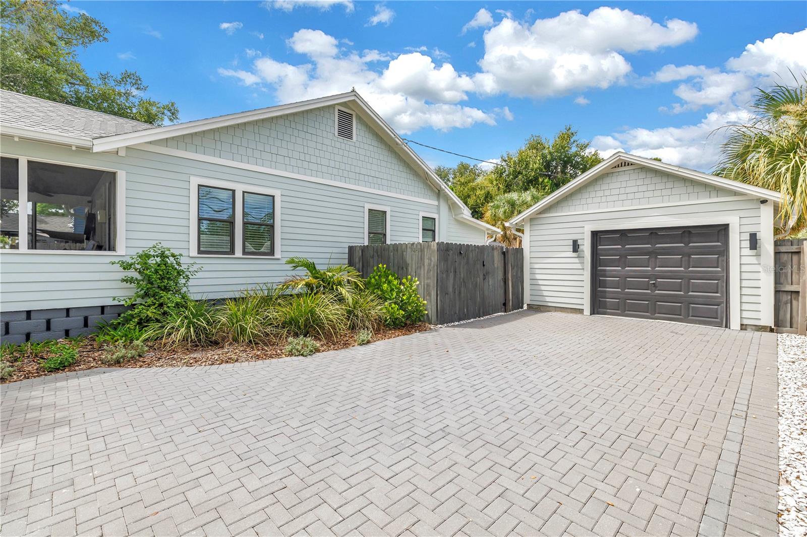 1323 7th Ave N, St Petersburg, FL 33705