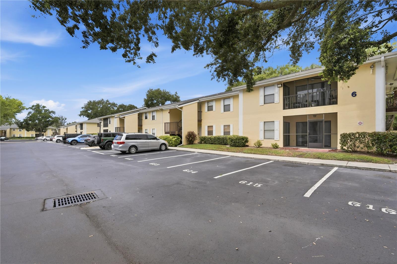 3001 58th Ave S #609, St Petersburg, FL 33712