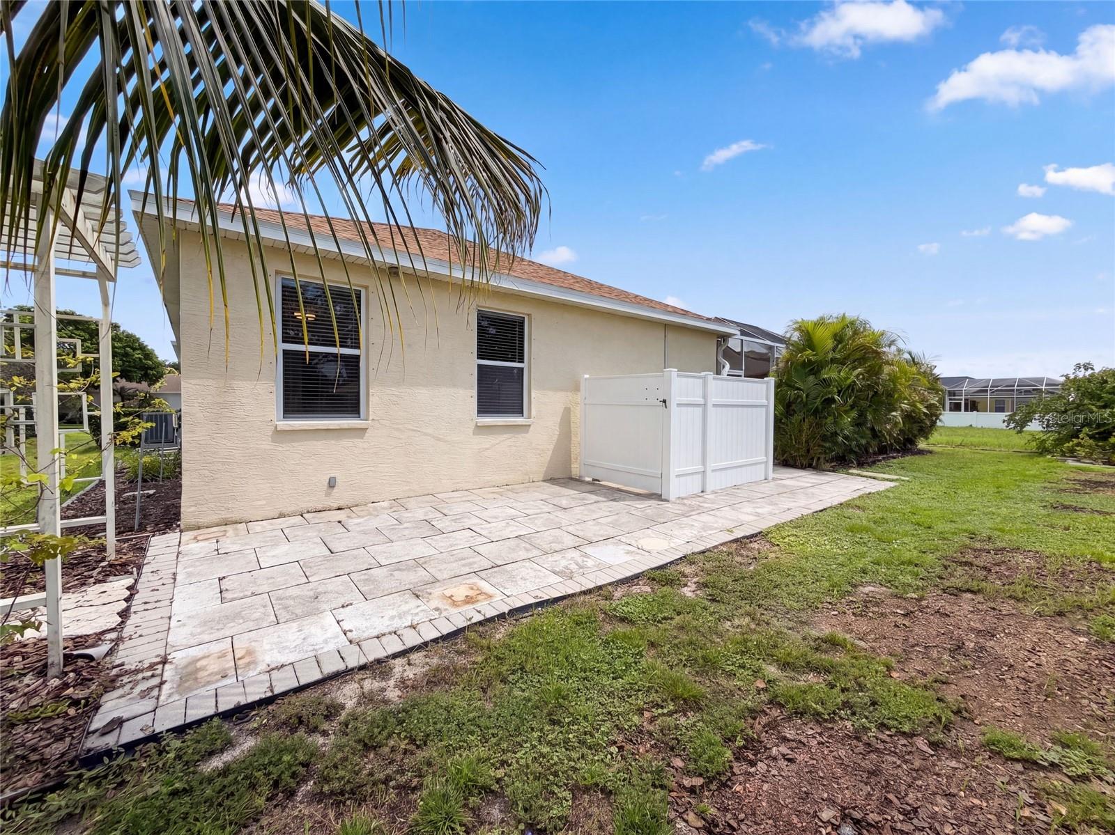 7414 39th Ct E, Sarasota, FL 34243