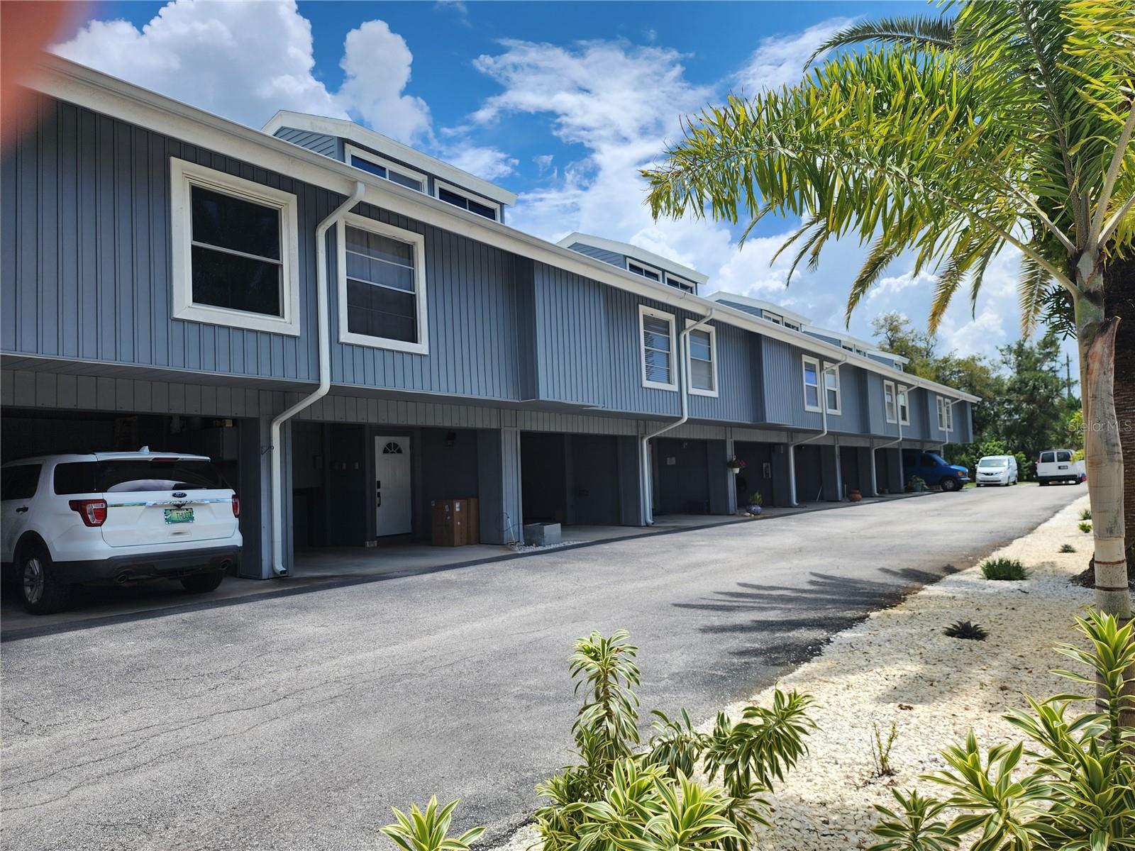 200 Meres Blvd #19, Tarpon Springs, FL 34689
