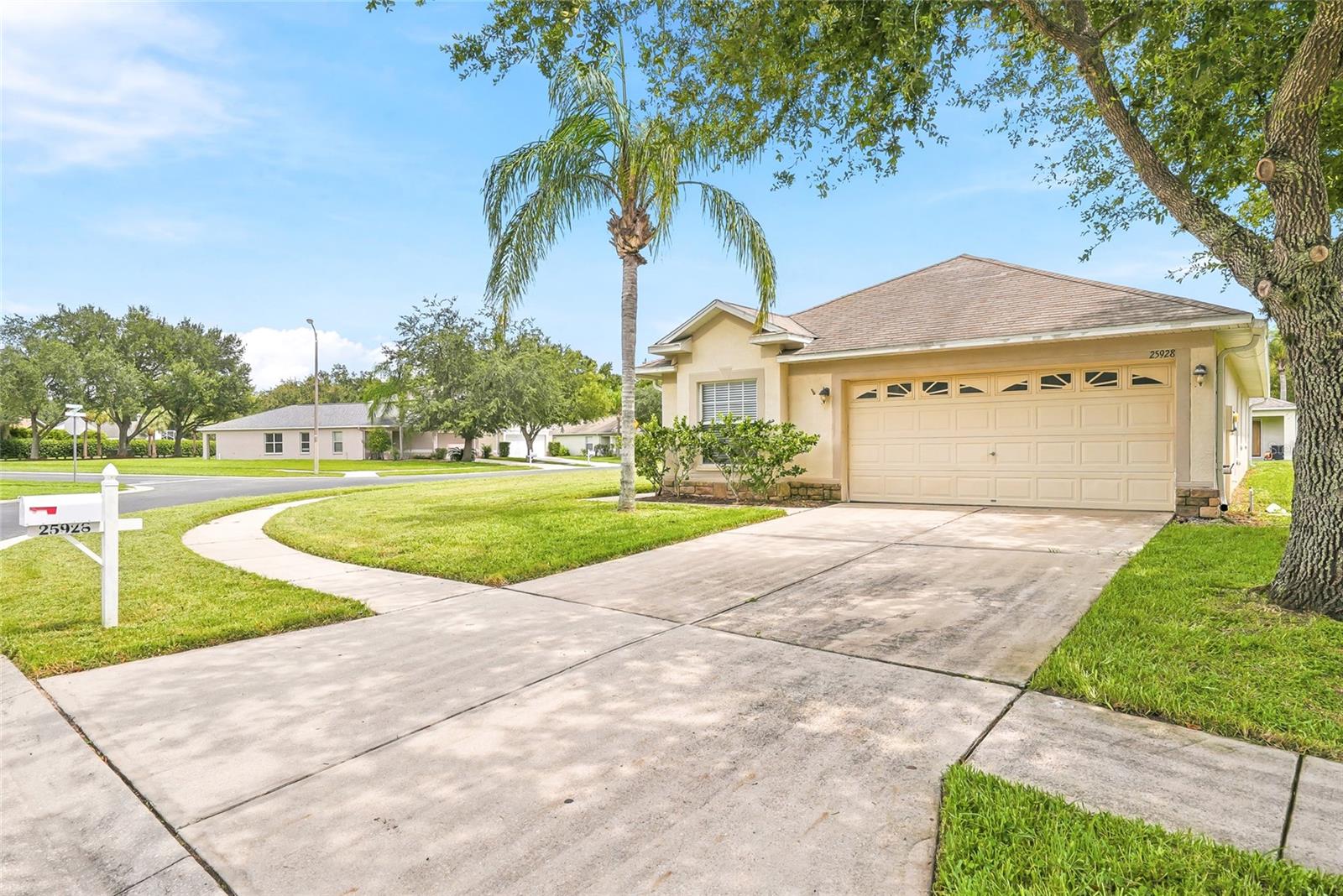25928 Crippen Dr, Land O Lakes, FL 34639
