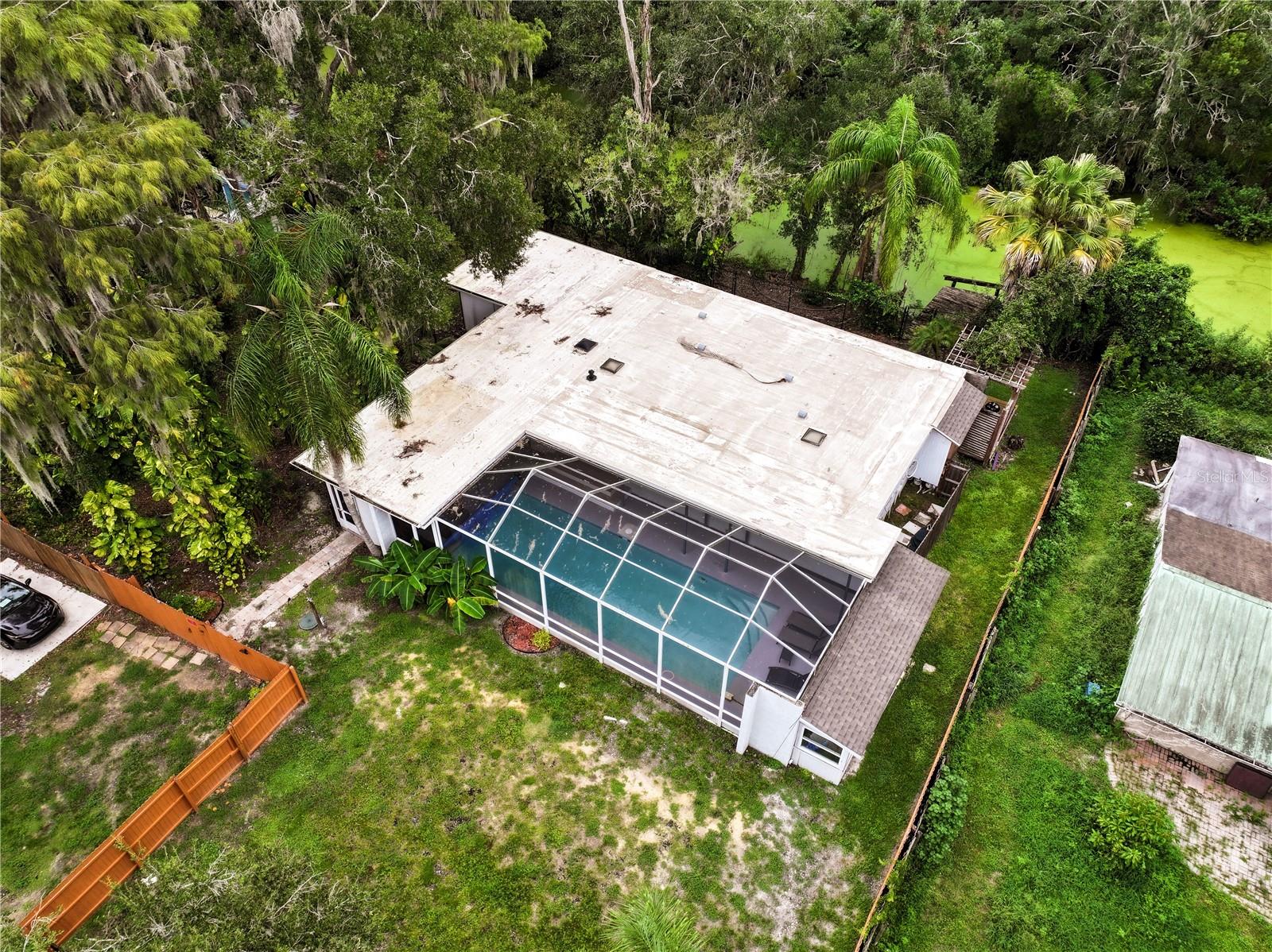 111 Oak Lee Dr, Lutz, FL 33548