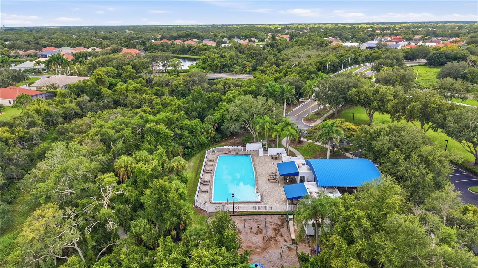 6817 Superior Street Cir, Sarasota, FL 34243