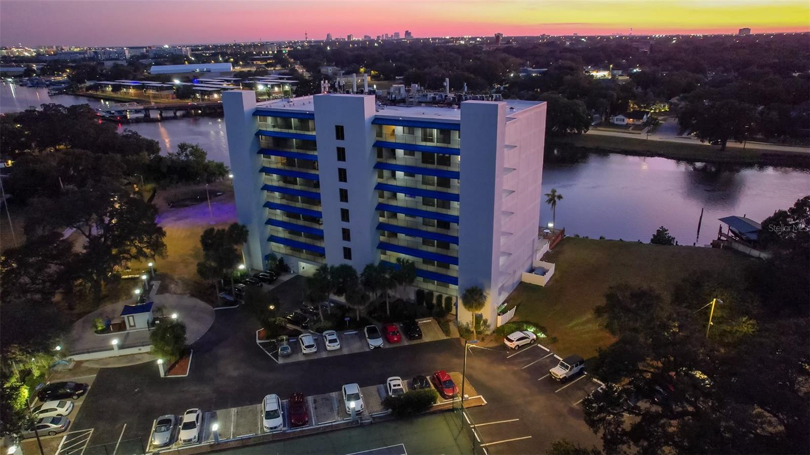 2780 N Riverside Dr #805, Tampa, FL 33602
