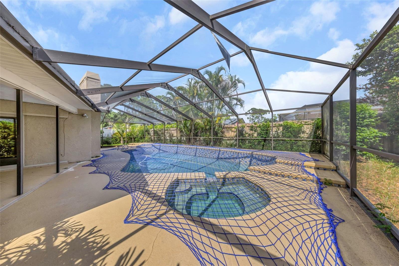 3582 Fairway Forest Dr, Palm Harbor, FL 34685