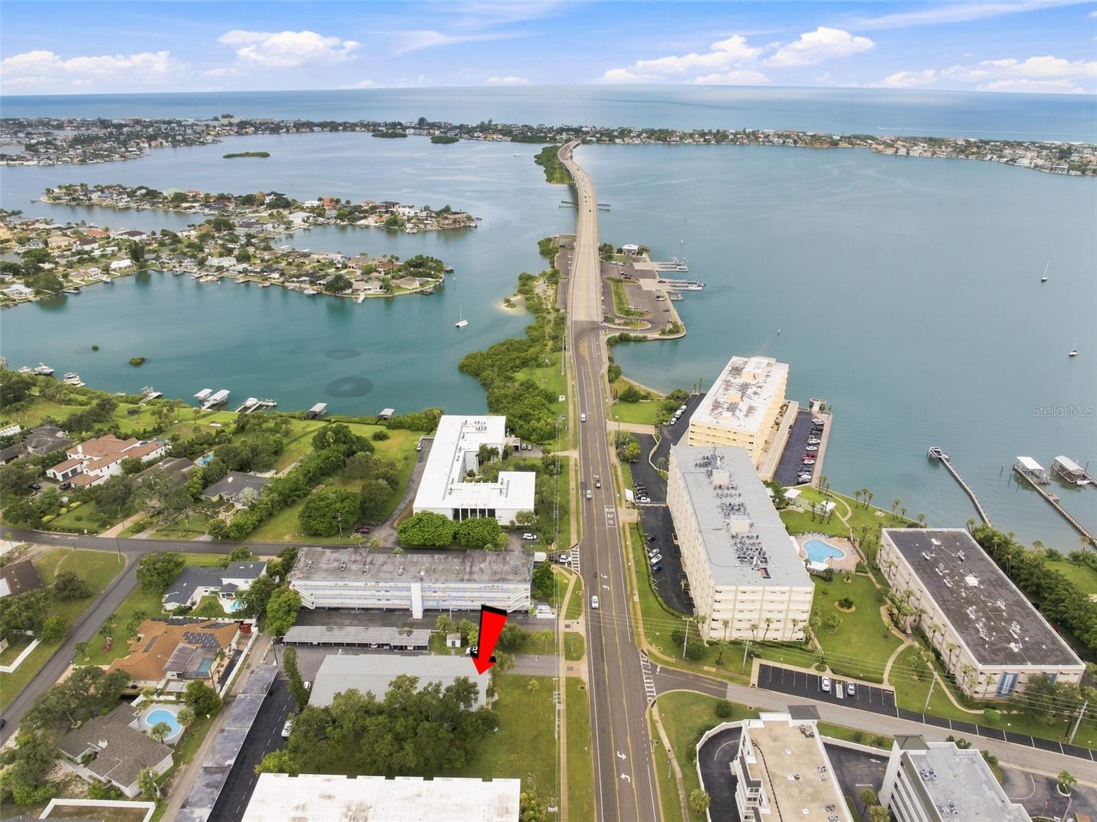 2950 W Bay Dr #B1, Belleair Bluffs, FL 33770