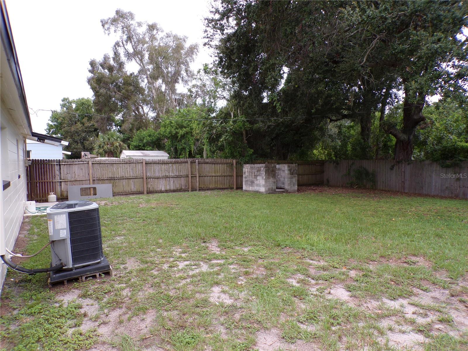 13674 120th Ln, Seminole, FL 33778