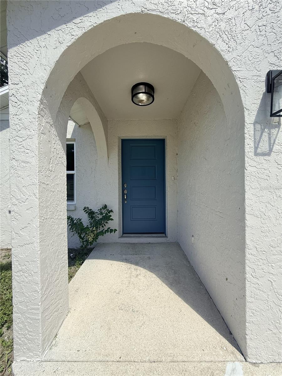 1013 6th St E, Bradenton, FL 34208